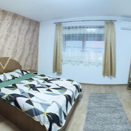 Villa Casa Luminita Ieşelniţa Exterior foto