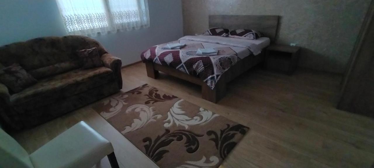 Villa Casa Luminita Ieşelniţa Exterior foto